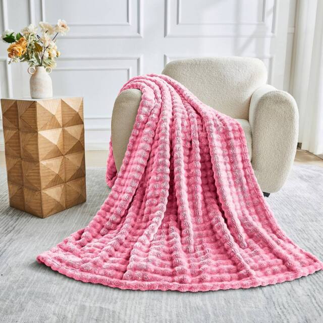 GAVENO CAVAILIA Bubble Jacquard Throw in Pink - Size: 150 cm × 200 cm