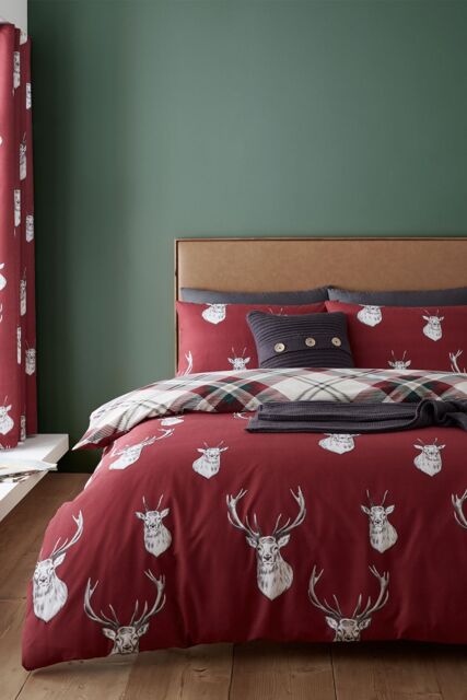 Catherine Lansfield 'Munro Stag' Check Duvet Set in Red - Size: King - image 1