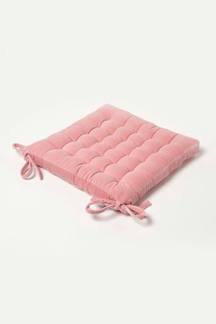 Homescapes Seat Pad Luxury 100% Cotton Velvet Indoor Outdoor Garden Cushion, 40cm in Pink - Size: 40 cm x 40 cm - image 1
