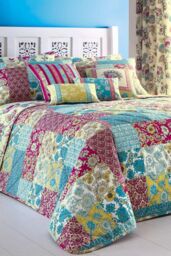 Dreams & Drapes 'Marinelli' Hand Drawn Floral Print Quilted Bedspread in Teal - thumbnail 2