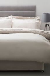 Belledorm Egyptian Cotton 200 Thread Count Duvet Cover in Pale Pink - Size: Single - thumbnail 2