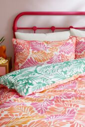 Appletree 'Carmen' 100% Cotton Palm Leaf Print Duvet Cover Set in Pink - Size: Double - thumbnail 2