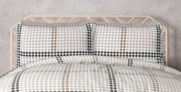 Smart Living Luxury Easy Care Houndstooth Check Brushed Cotton Duvet Cover Set in Natural - Size: Super King - thumbnail 2