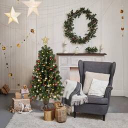 Kelvenix 4FT Pre-lit Artificial Christmas Tree with Trophy Shaped Base in Green - thumbnail 5