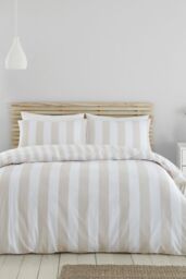 Catherine Lansfield 'Cove Stripe' Reversible Duvet Cover Set in Natural - Size: Single