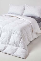 Homescapes Goose Feather & Down 4.5 Tog Summer Duvet in White - Size: King - thumbnail 1