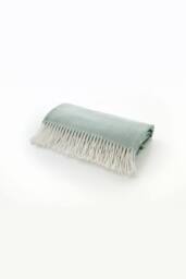 The Lyndon Company Arcadia Throw Supersoft 470gsm Jacquard Throw in Green - Size: 130 cm x 170 cm - thumbnail 5
