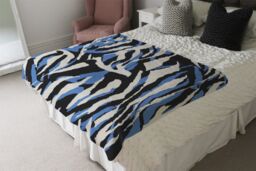 Benjamin Tate Design Abstract Zebra Skin Blanket in Natural - Size: 120 cm x 150 cm - thumbnail 3