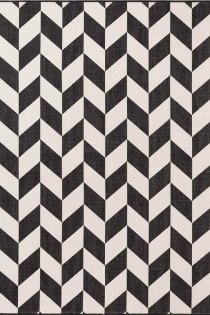 Ted Baker Terrick Reversible Indoor Outdoor Rug Chevron Design in Black - Size: 200 cm x 300 cm - image 1