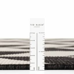 Ted Baker Terrick Reversible Indoor Outdoor Rug Chevron Design in Black - Size: 200 cm x 300 cm - thumbnail 9