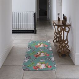 Benjamin Tate Design Bright Flower On Green Runner Rug in Natural - Size: 67 cm x 230 cm - thumbnail 3