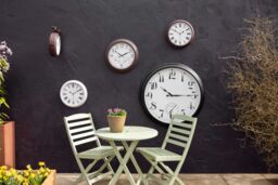 Primrose Outdoor Garden Clock Antique White Perfect Time Radio Controlled 38cm - thumbnail 9