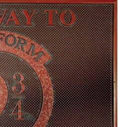 Harry Potter This Way To Platform 9 3 4 Rubber Door Mat in Brown - Size: 40 cm x 60 cm - thumbnail 2