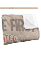 Warner Brothers Friends 152x127cm The One With Silky Touch Super Soft Throw Blanket in White - Size: 152x127 cm - thumbnail 3