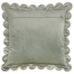 Furn Lil Scallop Velvet Cushion in Green - Size: 45 cm x 45 cm - thumbnail 3