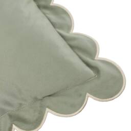 Furn Lil Scallop Velvet Cushion in Green - Size: 45 cm x 45 cm - thumbnail 5
