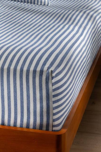 Soak&Sleep Mediterranean Blue Herringbone Stripe Cotton 30cm Fitted Sheet - Size: King - image 1
