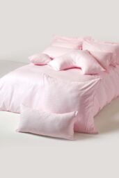 Homescapes Egyptian Cotton Ultrasoft Body Pillowcase 330 TC in Pink - thumbnail 5