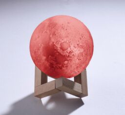 mysmartbuy Colour Changing 3D Moon Lamp - USB Rechargeable Night Light with Wooden Stand - Measures H16 x 11cm Diameter - Size: 16 x 11 cm - thumbnail 6