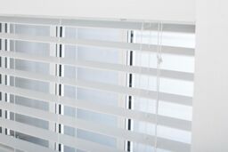 Furnished White Faux Wood Venetian Blind - 50mm Slats String Window Blinds for Home & Office - Size: 230 cm width x 210 cm drop - thumbnail 5