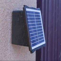 Obasyhig Solar-Powered Waterproof Outdoor Wall Sconces in Yellow - thumbnail 3