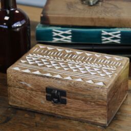 KDMD White Washed Wooden Box - 6x4 Aztec Design in Brown - thumbnail 3