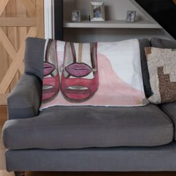 Benjamin Tate Design Lips Shoes Blanket in Natural - Size: 120 cm x 150 cm - thumbnail 2