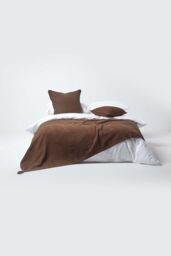 Homescapes Cotton Rajput Ribbed Cushion Cover in Chocolate - Size: 60 cm x 60 cm - thumbnail 4