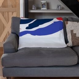 Benjamin Tate Design Red & Blue Rose Blanket in Natural - Size: 120 cm x 150 cm - thumbnail 2