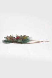 Homescapes Round Metal Hoop Traditional Christmas Wreath in Green - thumbnail 3