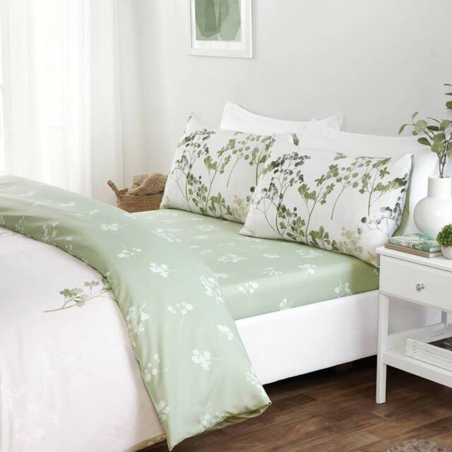 Coopers of Stortford Green Reversible Duvet Set with Sheets & Pillowcases - Size: King