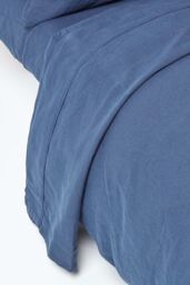 Homescapes Luxury Soft Linen Flat Sheet in Navy - Size: Super King Flat - thumbnail 1