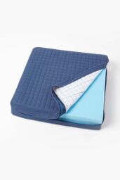 Homescapes Cotton Orthopaedic Foam Armchair Booster Cushion in Navy - Size: 50 cm x 50 cm - thumbnail 2