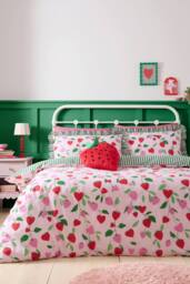 Bedlam 'Fun Strawberries' Easy Care Duvet Cover Set in Pink - Size: Single - thumbnail 4