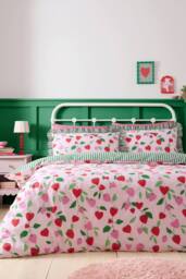 Bedlam 'Fun Strawberries' Easy Care Duvet Cover Set in Pink - Size: Single - thumbnail 2