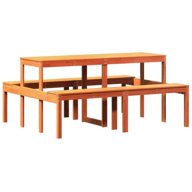 Berkfield Home Picnic Table Wax Brown 160x134x75 cm Solid Wood Pine - Size: 160 x 134 x 75 cm