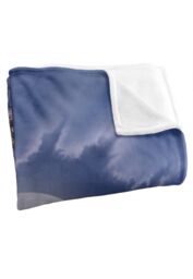 JQ Licensing Jlo Wolf Pack Moon Silky Touch Super Soft Throw Blanket 152 X 127 cm in White - thumbnail 3