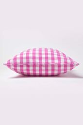 Homescapes Block Check Cotton Gingham Cushion Cover in Pink - Size: 30 cm x 50 cm - thumbnail 3