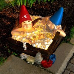 Marco Paul Solar Light Bathtub Gnome Garden Ornament - thumbnail 2