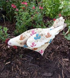 Inspirational Gifting Cream Hen Metal Sculpture Garden Ornament with flower detail - thumbnail 2