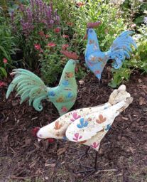 Inspirational Gifting Cream Hen Metal Sculpture Garden Ornament with flower detail - thumbnail 5