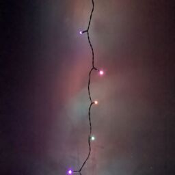 Samuel Alexander 10m Battery Operated Multi-Action Christmas String Lights with 100 Rainbow LEDs - thumbnail 4