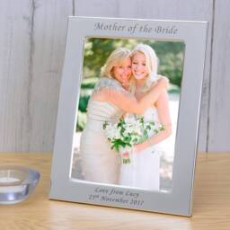 Uniqueful Personalised Mother of the Bride Silver Plated Picture Frame 7x5 Mum - Size: 1 Pack - thumbnail 1