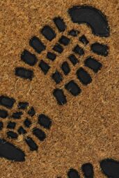 JVL Rubber Embossed PVC Backed Coir Doormat 40x60cm Foot Prints in Natural - Size: 40 cm x 60 cm - thumbnail 3