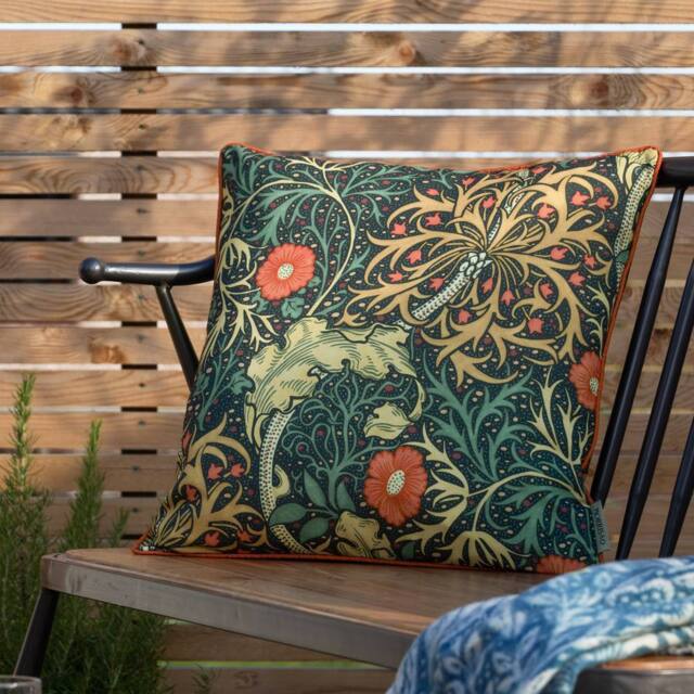 Morris & Co Seaweed Printed Piped Outdoor Cushion in Indigo - Size: 50 cm x 50 cm - image 1
