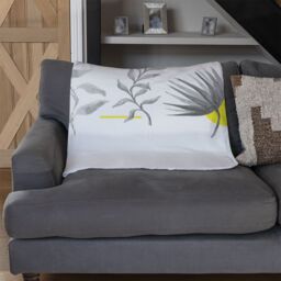 Benjamin Tate Design Selection Of Leaves Blanket in Natural - Size: 120 cm x 150 cm - thumbnail 2