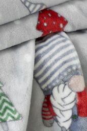 Catherine Lansfield 'Christmas Gnomes' Blanket Throw in Grey - Size: 130 cm x 170 cm - thumbnail 3