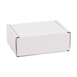 Aye Do Gifts Women's This Mum Belongs To Personalised Candle Gift Set in White - thumbnail 4