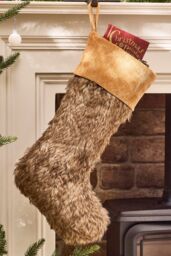 Dibor Set of 4 Traditional Beresford Light Brown Faux Fur Christmas Stocking in White - Size: 4 Pack - thumbnail 1