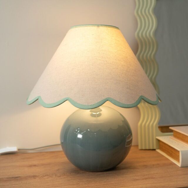 ValueLights Bosco Eucalyptus Teal Ceramic Table Lamp with Natural Linen Scallop Lamp Shade in Green